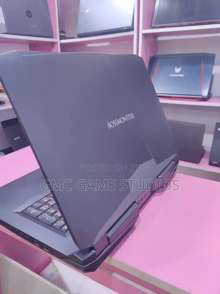 Laptop Clevo NH55RH 16GB Intel Core i7 SSD 512GB