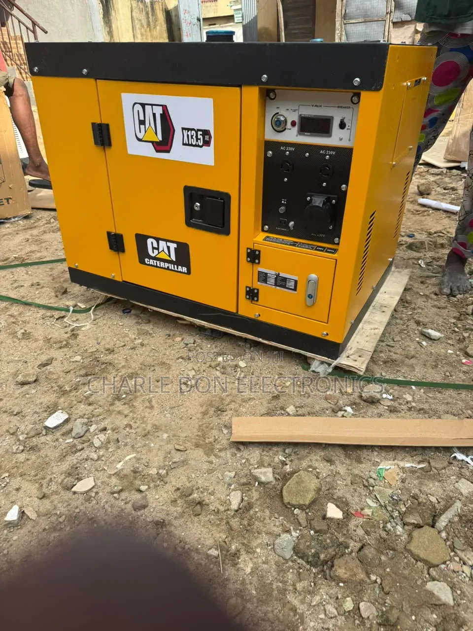 Three-Phase CAT 13.5kVA Diesel Generator With Superior Performance