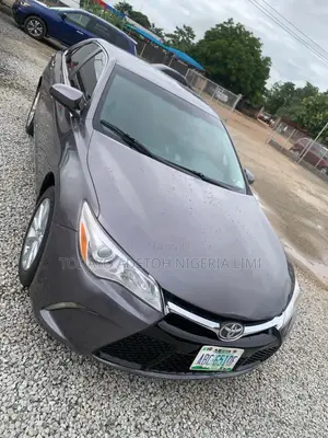 Toyota Camry 2016 Gray
