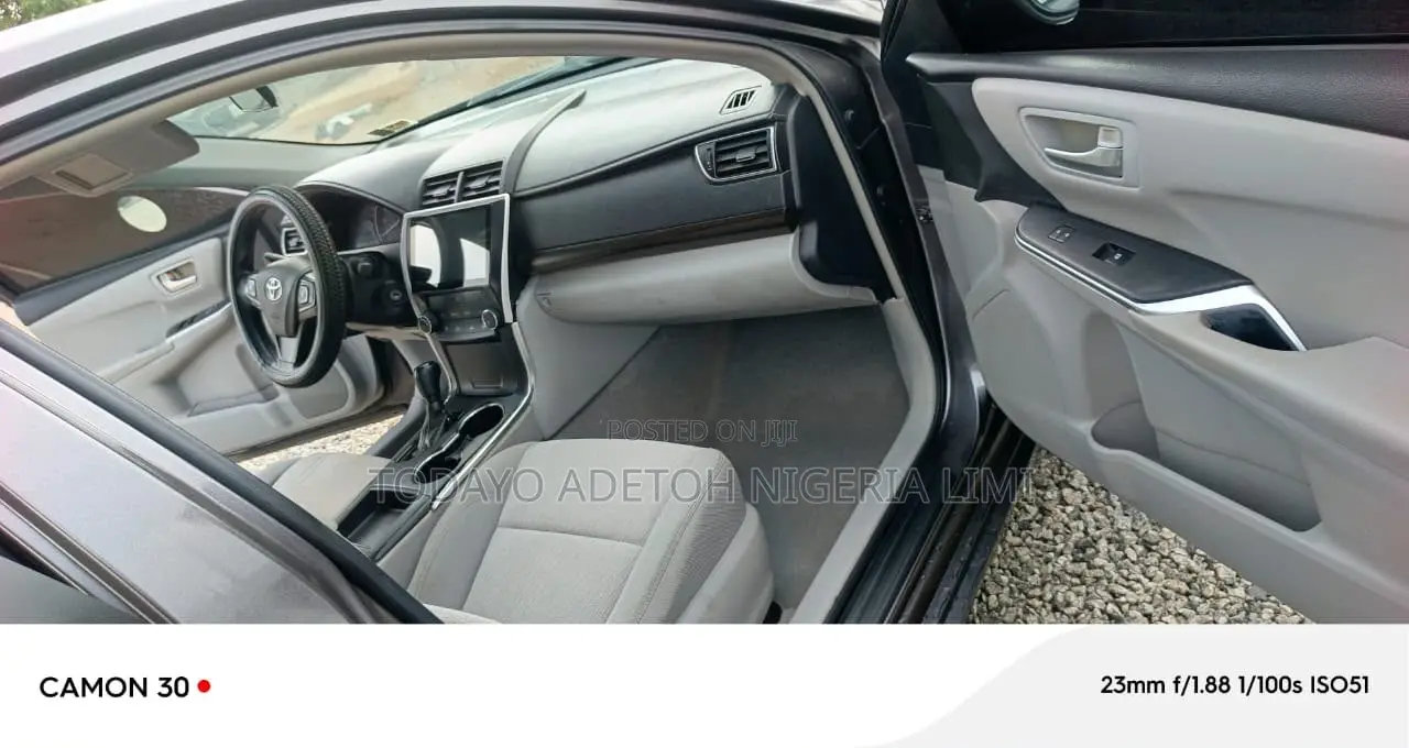 Toyota Camry 2016 Gray