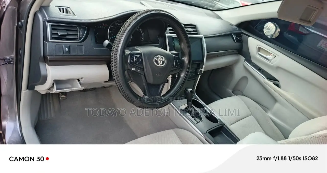 Toyota Camry 2016 Gray
