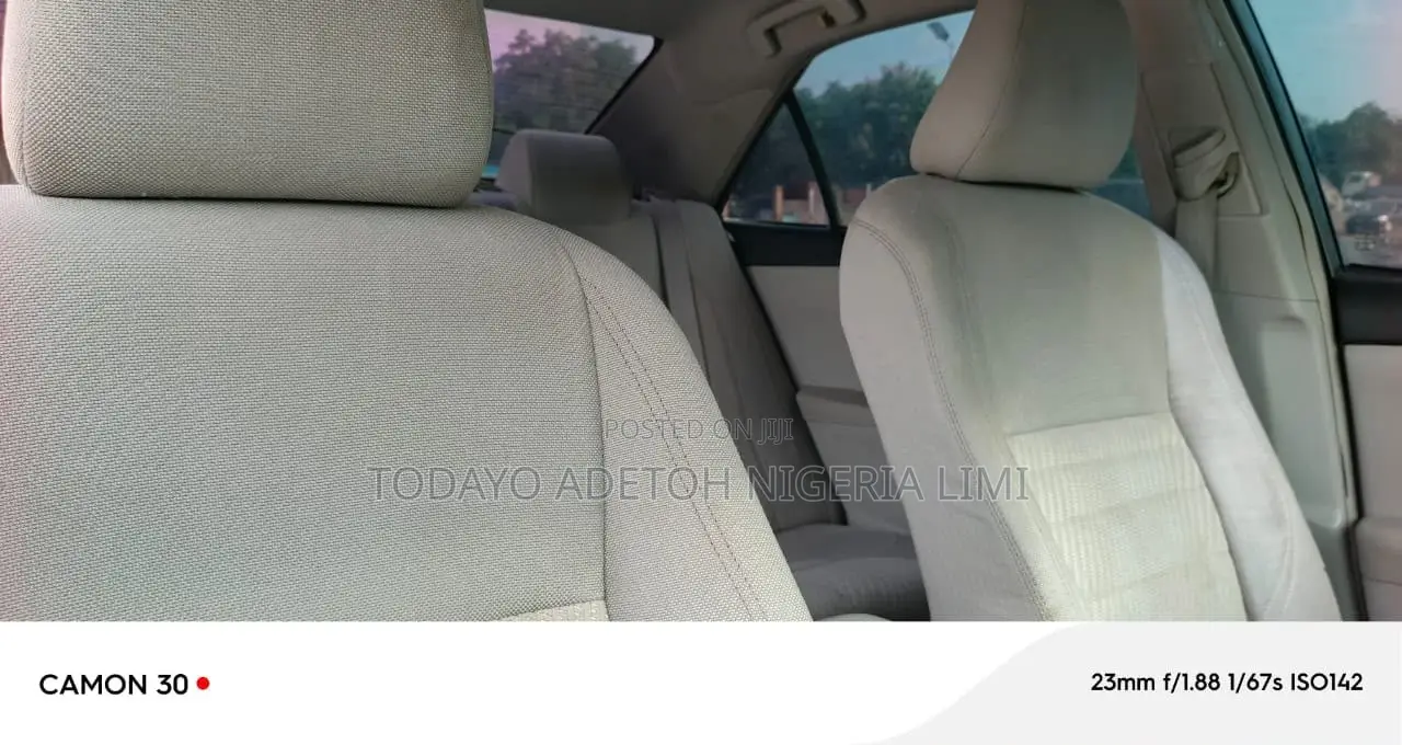 Toyota Camry 2016 Gray