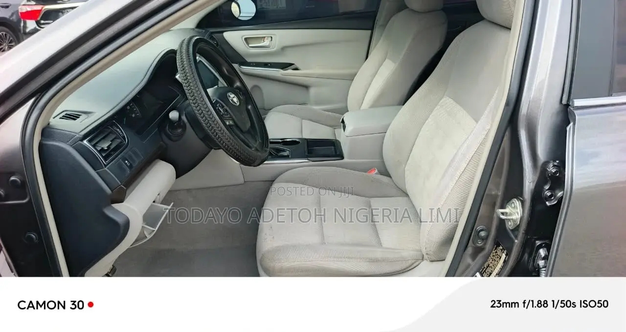 Toyota Camry 2016 Gray