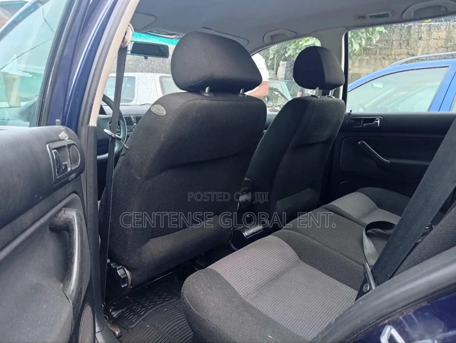 Volkswagen Golf 2000 Blue