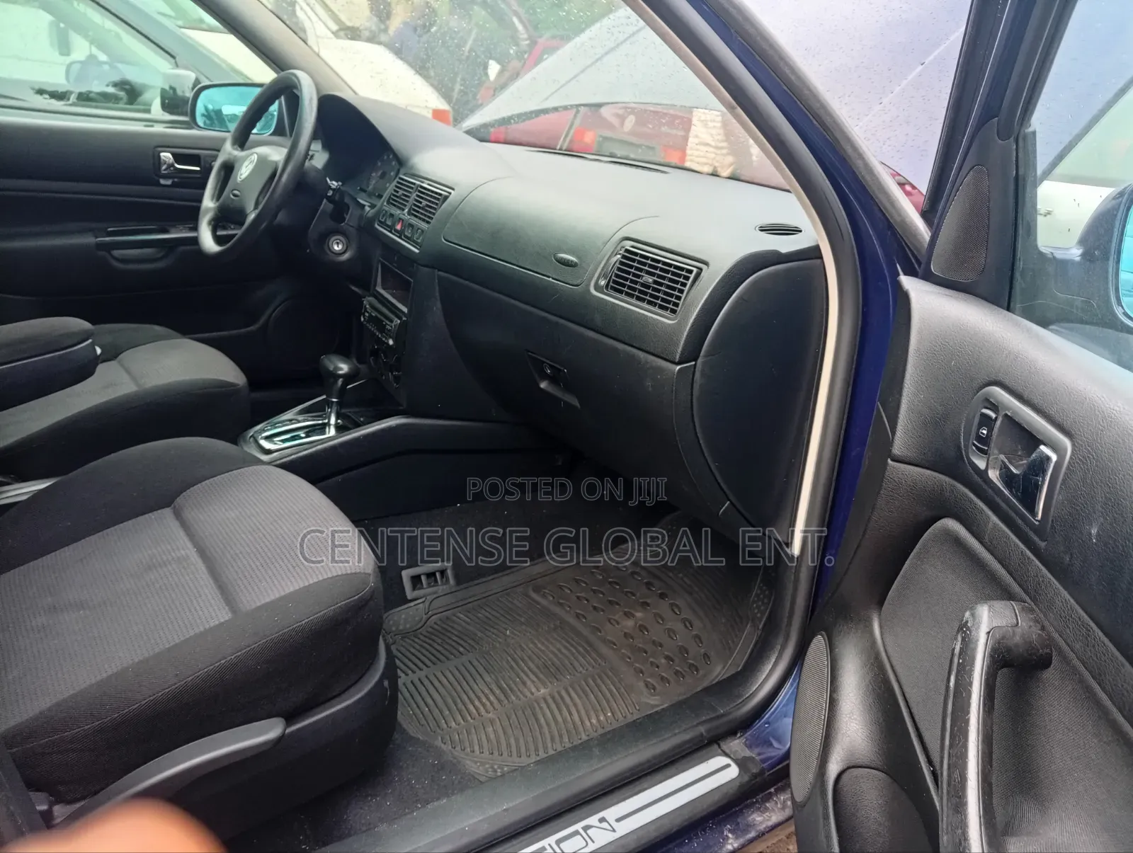 Volkswagen Golf 2000 Blue
