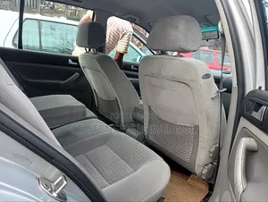 Volkswagen Golf 2003 Silver