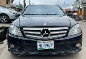 Mercedes-Benz C300 Luxury Sedan AWD (3.0L 6cyl 7A) 2008 Black