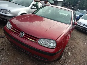 Volkswagen Golf 2003 Red