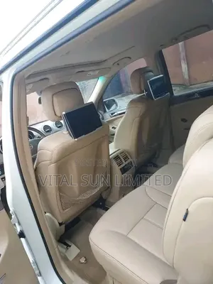 Mercedes-Benz GL-Class 2010 White