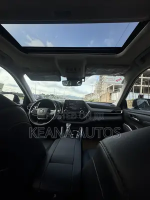 Toyota Highlander XLE 2022 Gray
