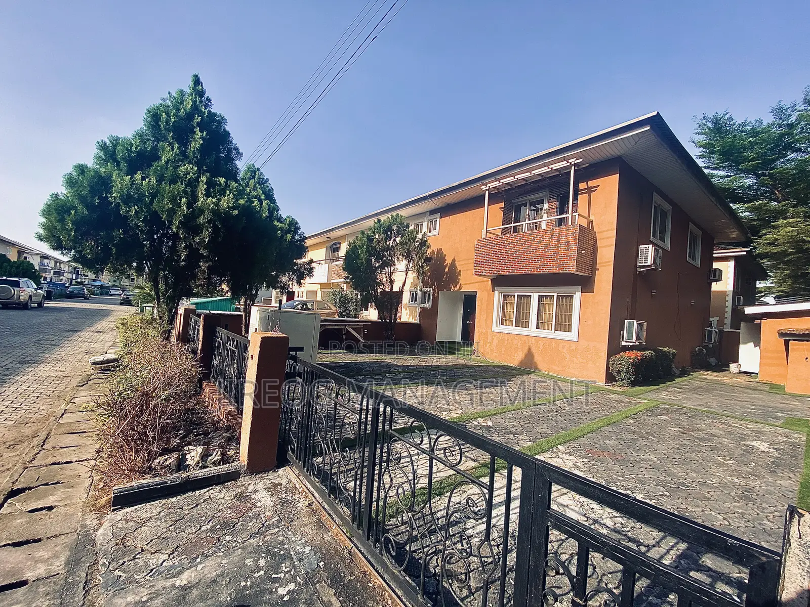 3bedroom Duplex Apartment