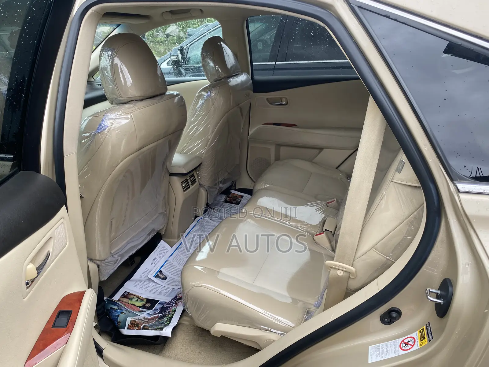 Lexus RX 350 2010 Gold