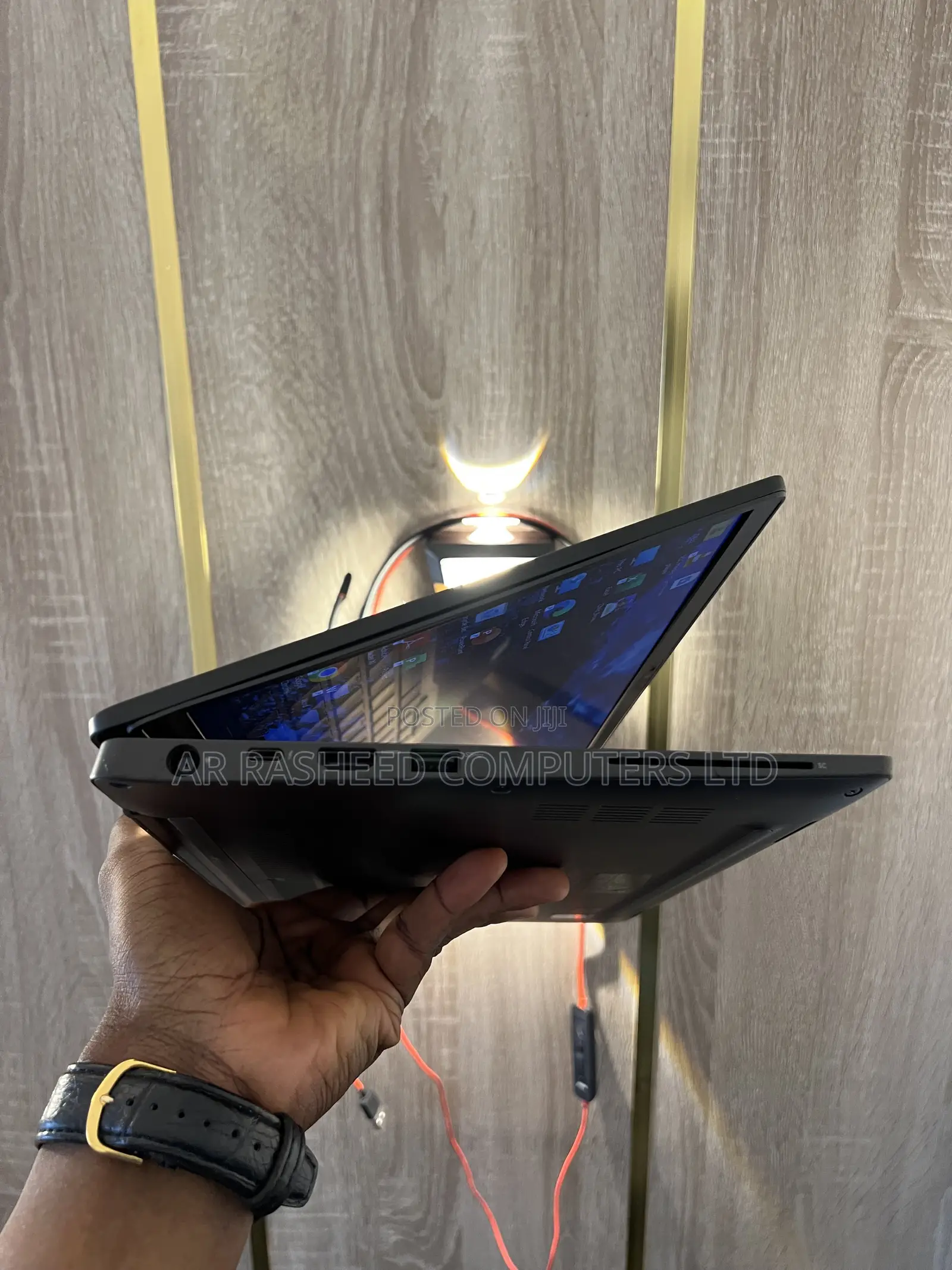 Laptop Dell Latitude 7400 8GB Intel Core i5 SSD 256GB