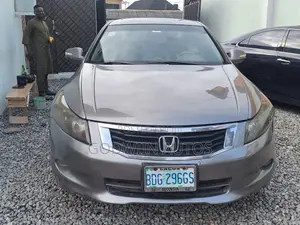 Honda Accord 2.4 2009 Gold
