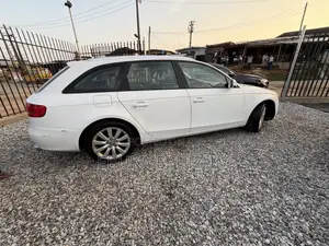 Audi A4 2.0T Premium Quattro Automatic 2012 White