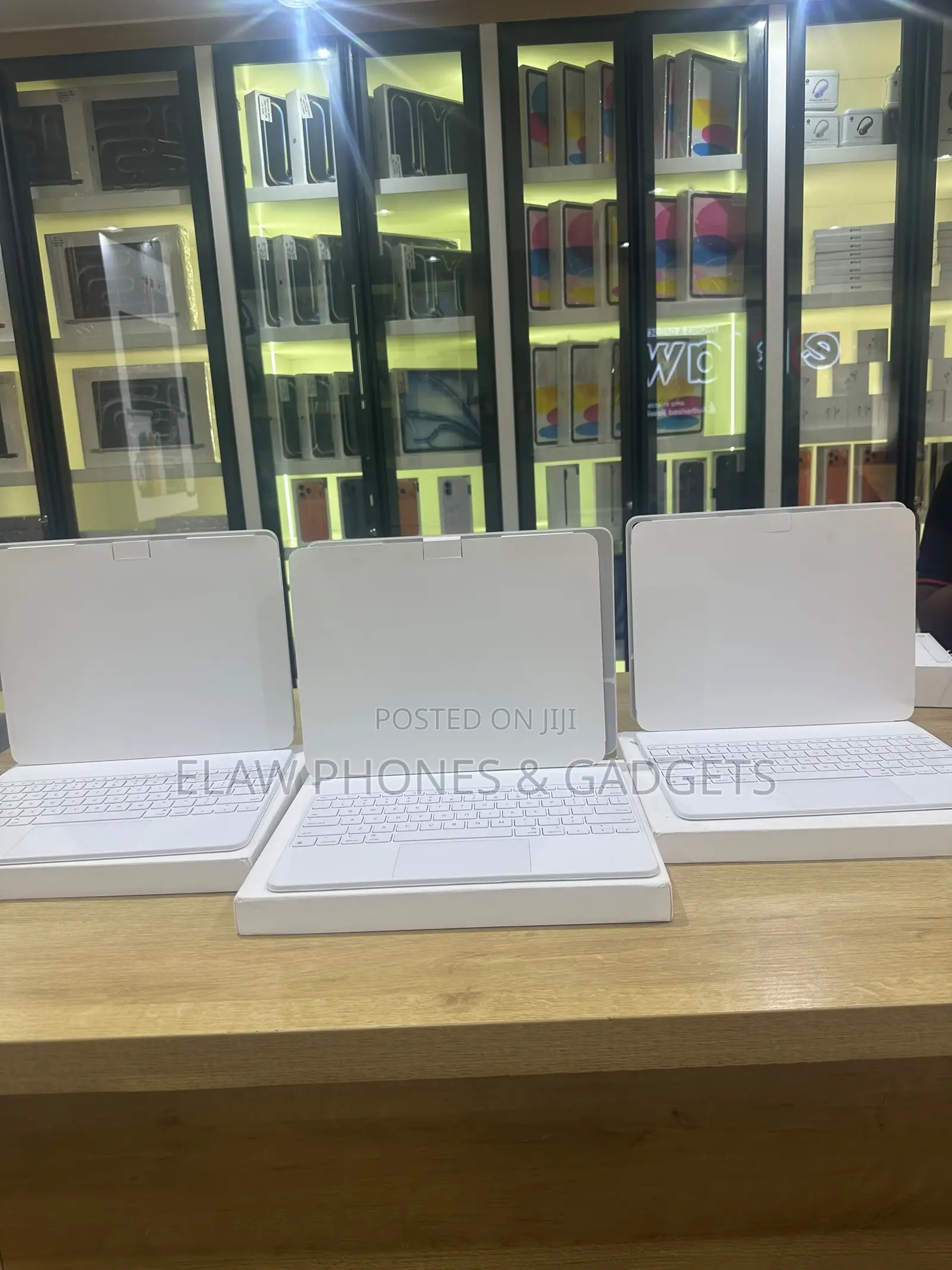 2025 13 INCH M3/M4 iPad Air Magic Keyboard