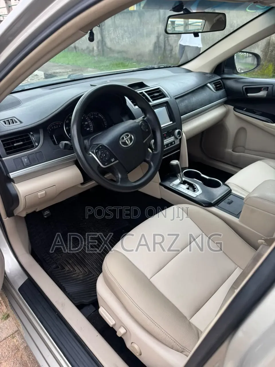 Toyota Camry 2013 Gold