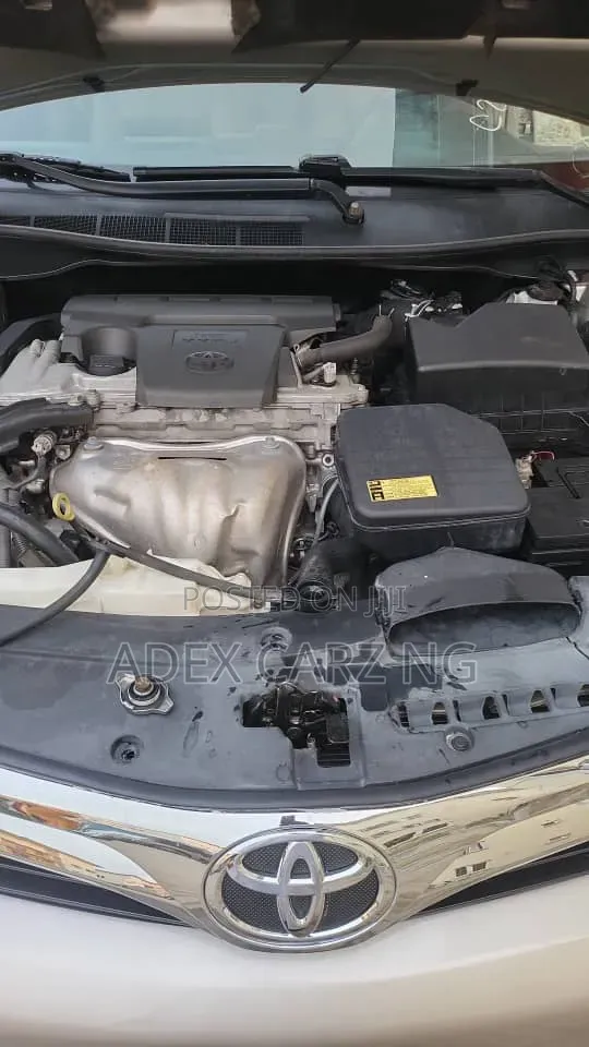 Toyota Camry 2013 Gold