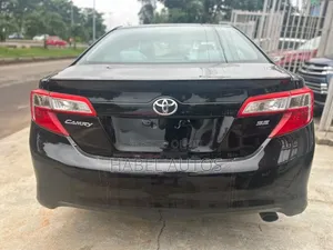 Toyota Camry SE 4dr Sedan (2.5L 4cyl 6A) 2013 Black