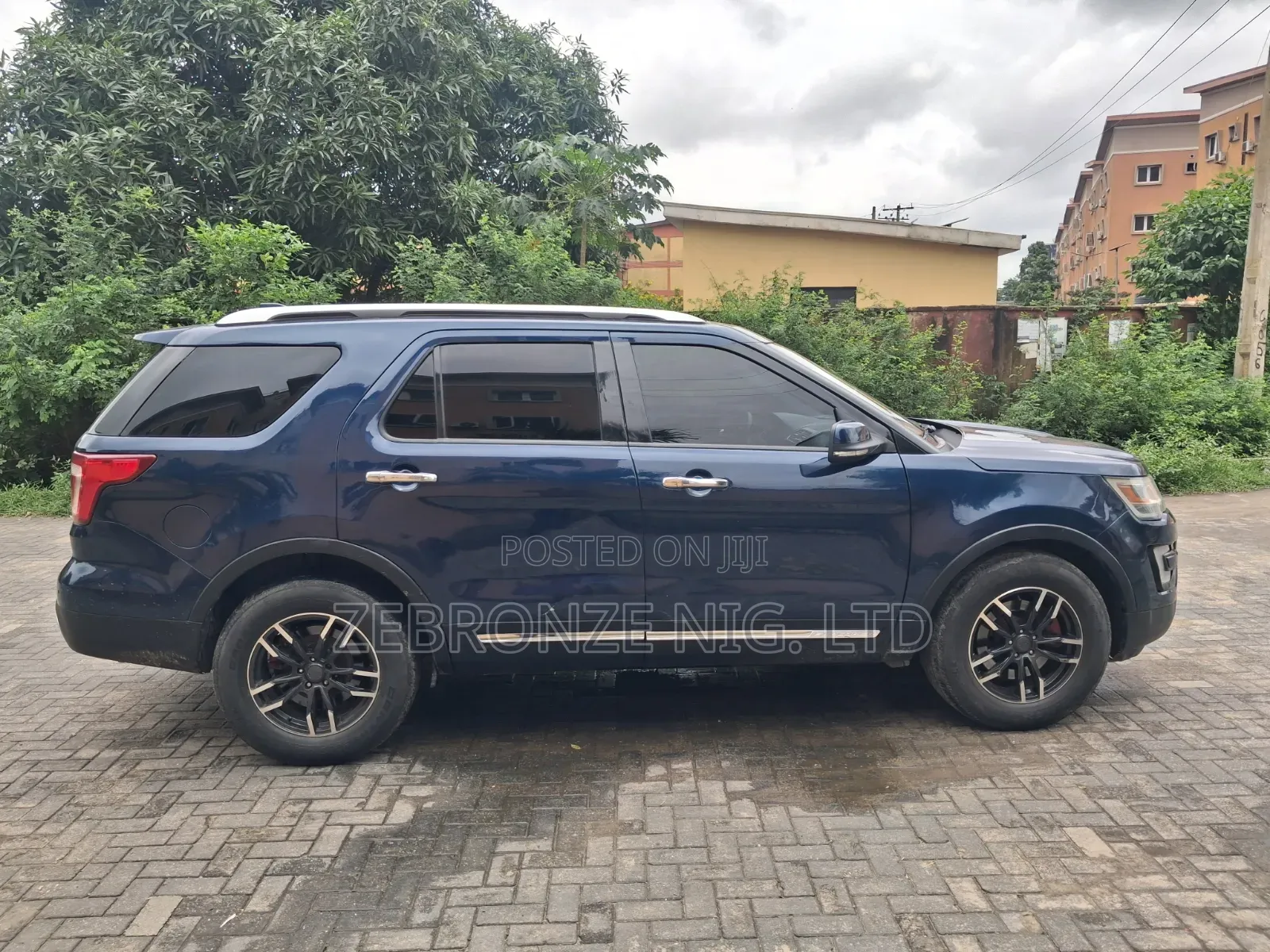 Ford Explorer 2016 Blue
