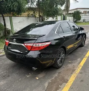 Toyota Camry SE 4dr Sedan (2.5L 4cyl 6A) 2017 Black