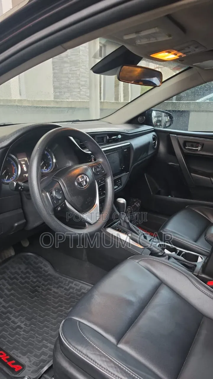 Toyota Corolla 2017 Black