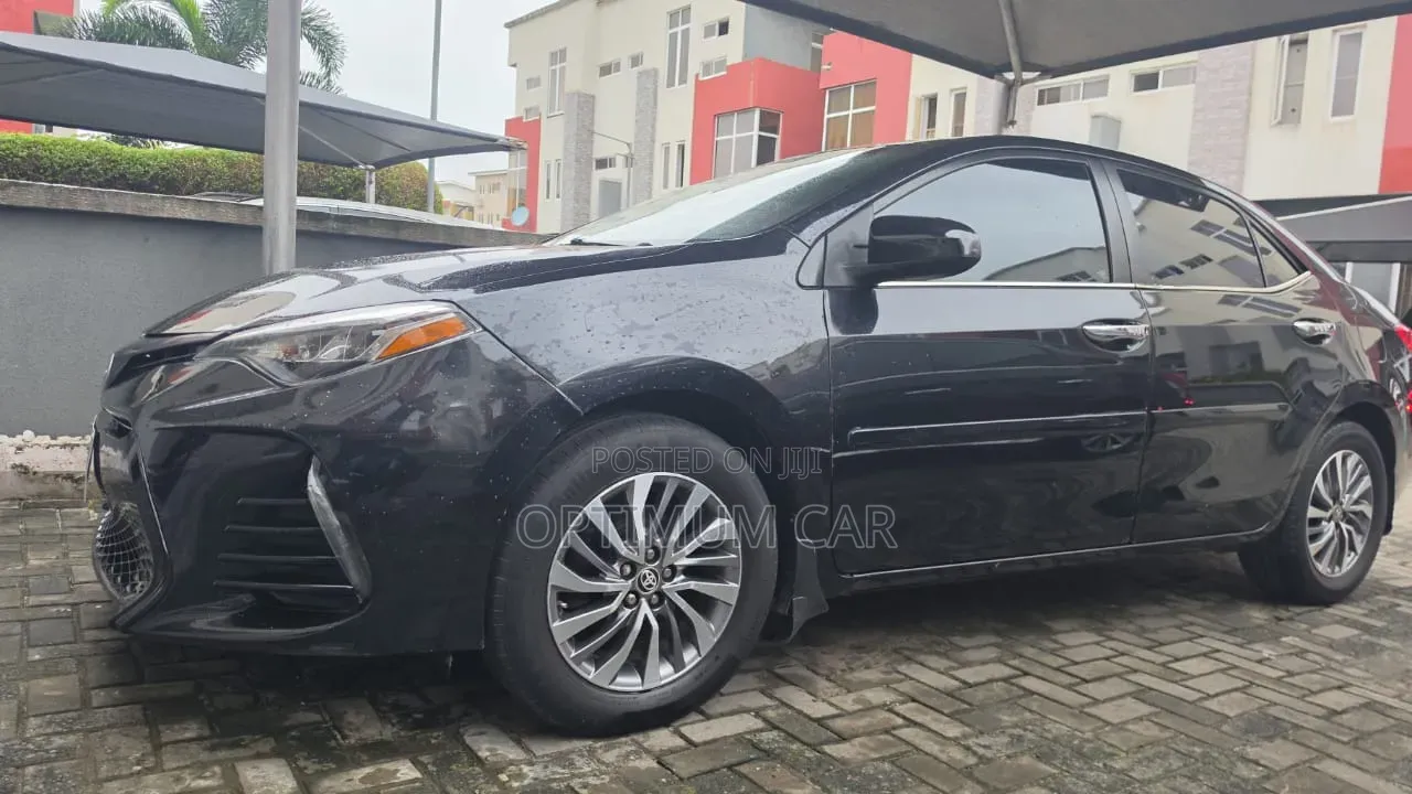 Toyota Corolla 2017 Black