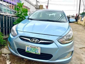 Hyundai Accent GLS 4dr Sedan (1.6L 4cyl 6M) 2014 Red