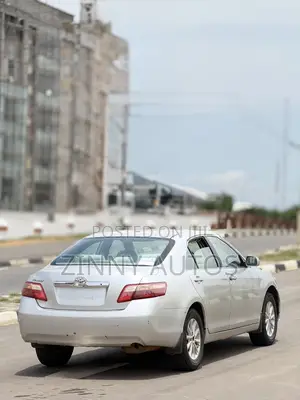 Toyota Camry 2009 Silver