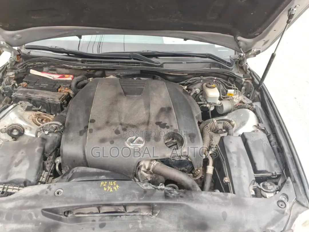 Lexus IS 2014 Silver