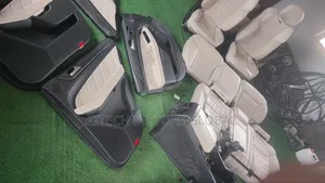 Complete Seat/Door Mat/Gear Console Gle63 2018 Available