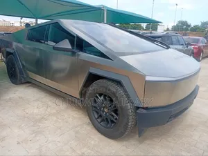 New Tesla Cybertruck Cyberbeast AWD 2025 Gray