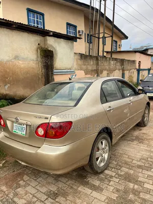 Toyota Corolla 2004 Gold