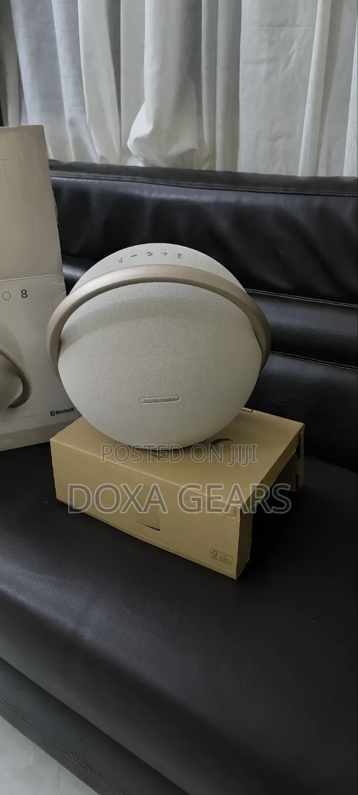 Harman Kardon Onyx Studio 8