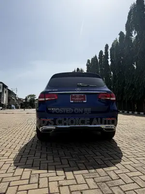 Mercedes-Benz GLC-Class 2019 Blue