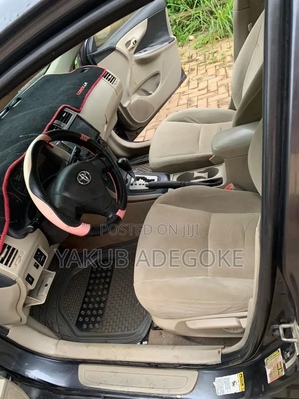 Toyota Corolla 2011 Gray
