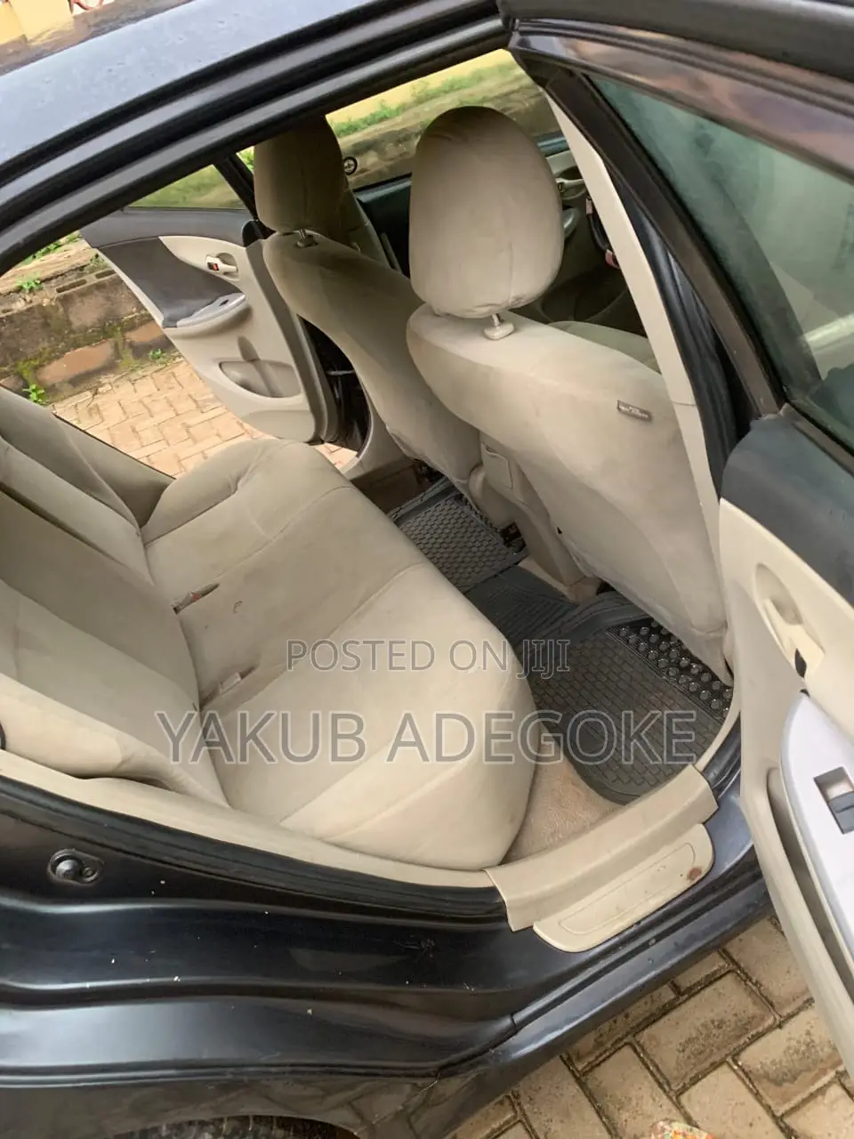 Toyota Corolla 2011 Gray