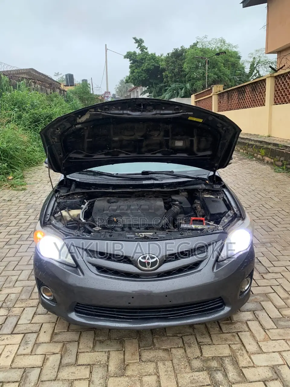 Toyota Corolla 2011 Gray