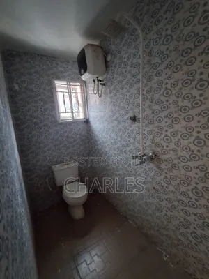 3bdrm Block of Flats in Ologede, Akala Express for rent