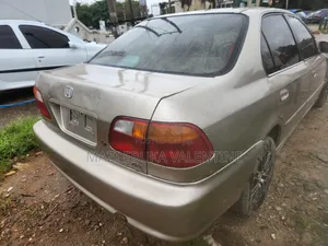 Honda Civic 2002 Gold