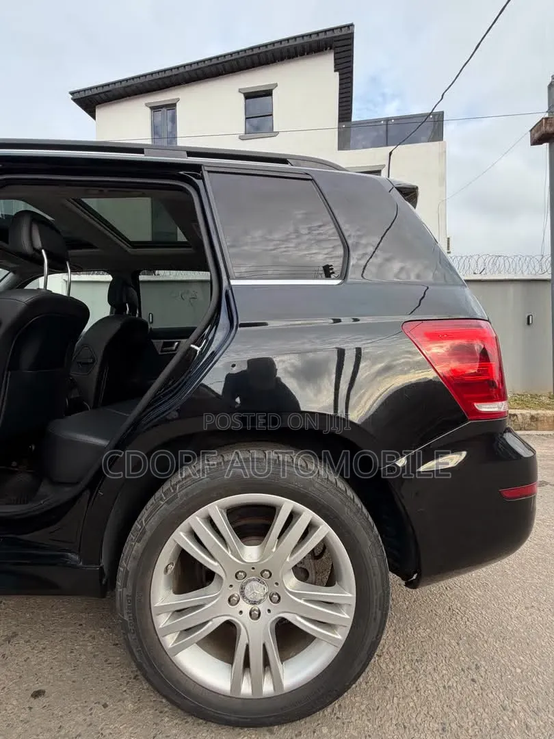 Mercedes-Benz GLK-Class 2014 Black