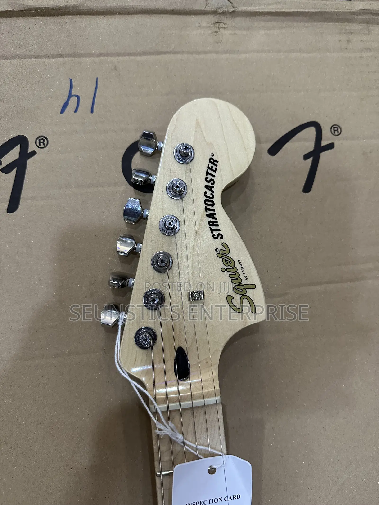 Squier by Fender Stratocaster Lead Guitar (Affinity Series)