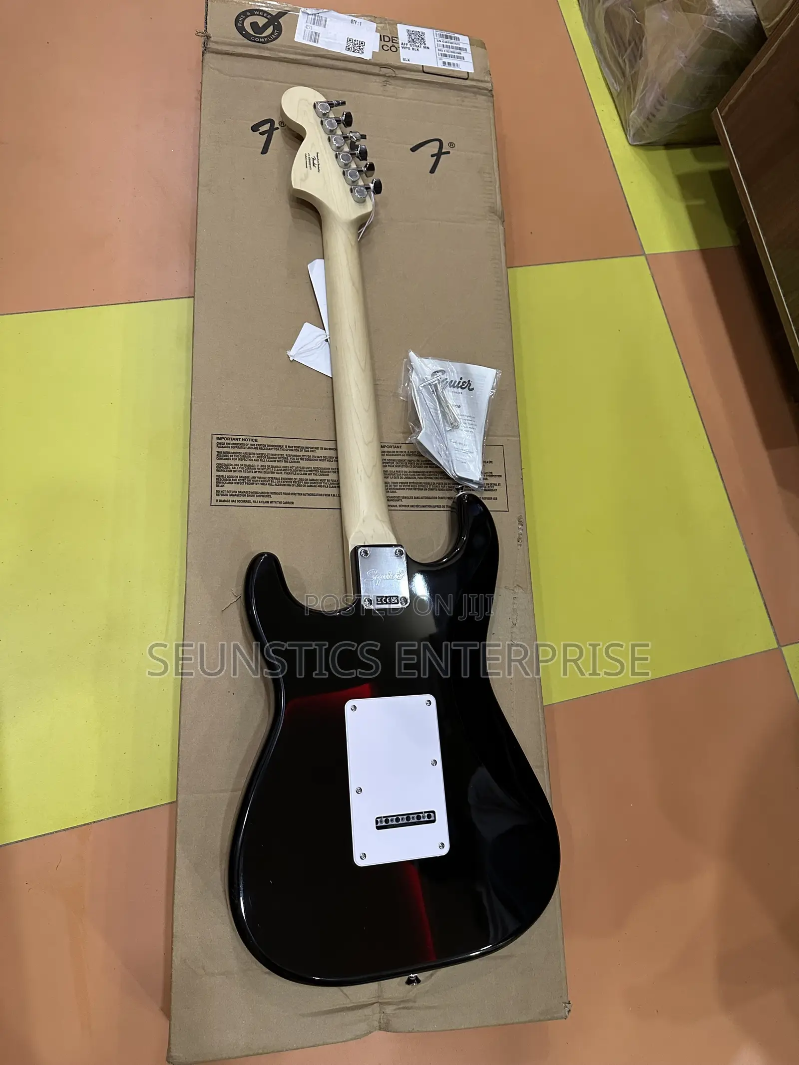 Squier by Fender Stratocaster Lead Guitar (Affinity Series)