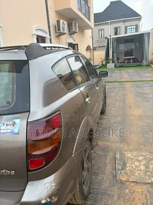 Pontiac Vibe 2005 Gray
