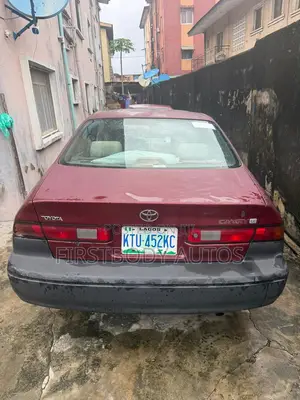 Toyota Camry Automatic 1999 Red