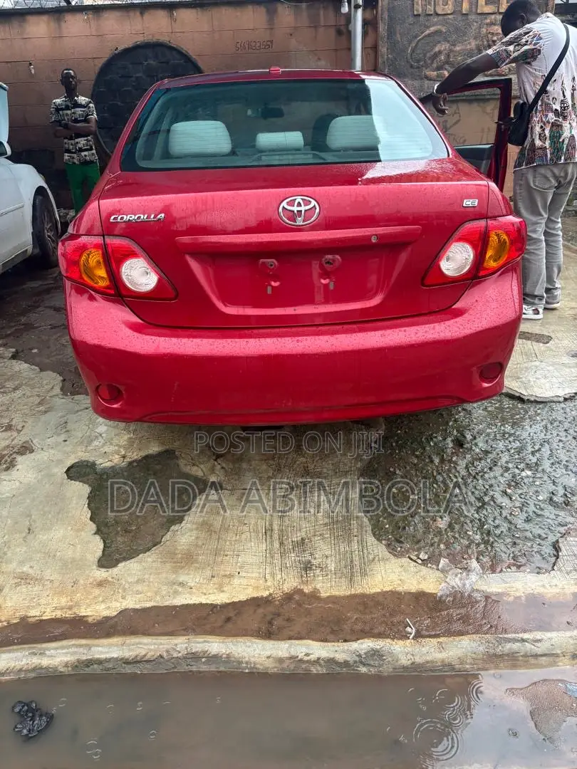 Toyota Corolla 2009 Red