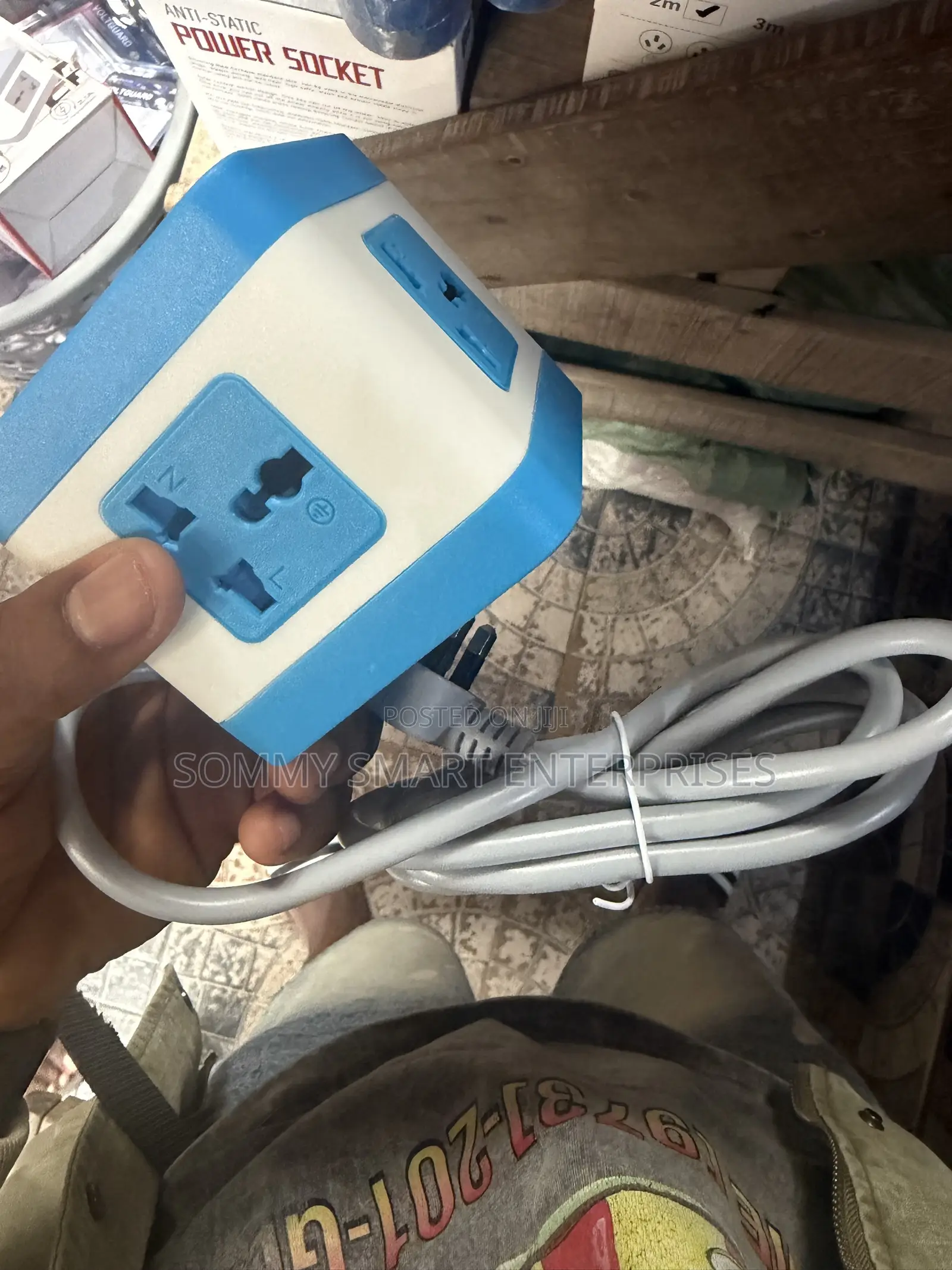 805 Universal Extension Socket (2-Way Multi-Plug Extension)