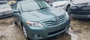 Toyota Camry XLE 4dr Sedan (2.5L 4cyl 6A) 2011 Green