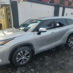 Toyota Highlander 2021 Gray