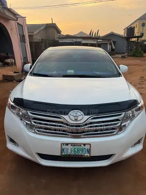 Toyota Venza V6 AWD 2010 White